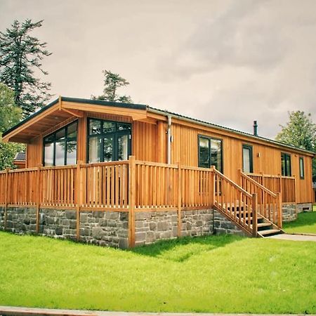 Skyline Lodge Loch Lomond Castle Lodges Balloch Exterior photo